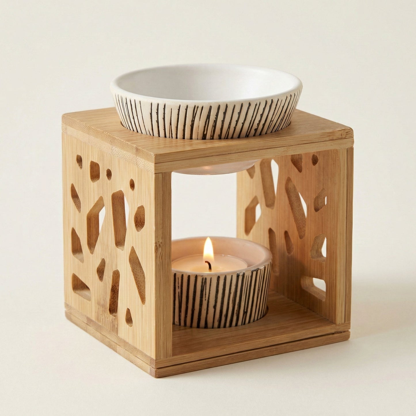 Duftlampe aus Bambus mit Keramikschale - Wunderkraft naturals