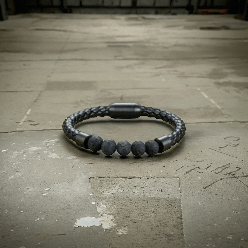 Lederarmband mit Lavaperlen in schwarz für Aromaöle - Wunderkraft.bio