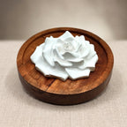 Elegante Duftstein ROSE mit Holztellerchen - Wunderkraft naturals