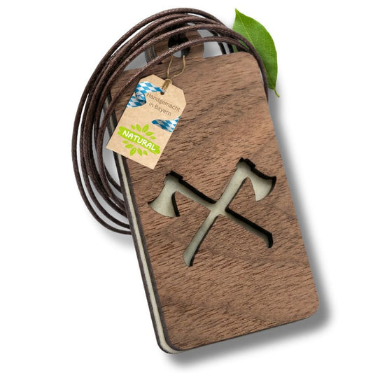 Holz Anhänger für ätherische Öle "AXT", Duftbaum aus Nussbaumholz mit Filzpad fürs Auto - Wunderkraft naturals