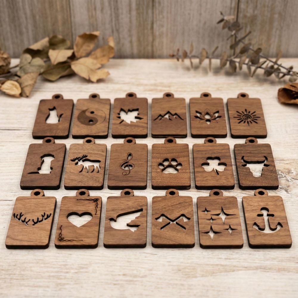 Holz Anhänger für ätherische Öle "YINYANG", Duftbaum aus Nussbaumholz mit Filzpad für Duftöle - Wunderkraft naturals