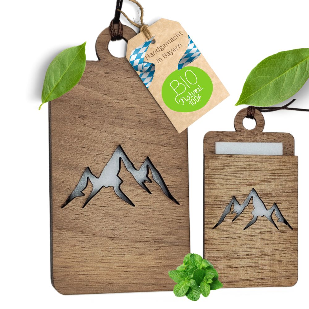 Holz Lufterfrischer "BERGE", Duftbaum aus Nussbaumholz mit Filzpad fürs Auto - Wunderkraft.bio von Wunderlampe.bio