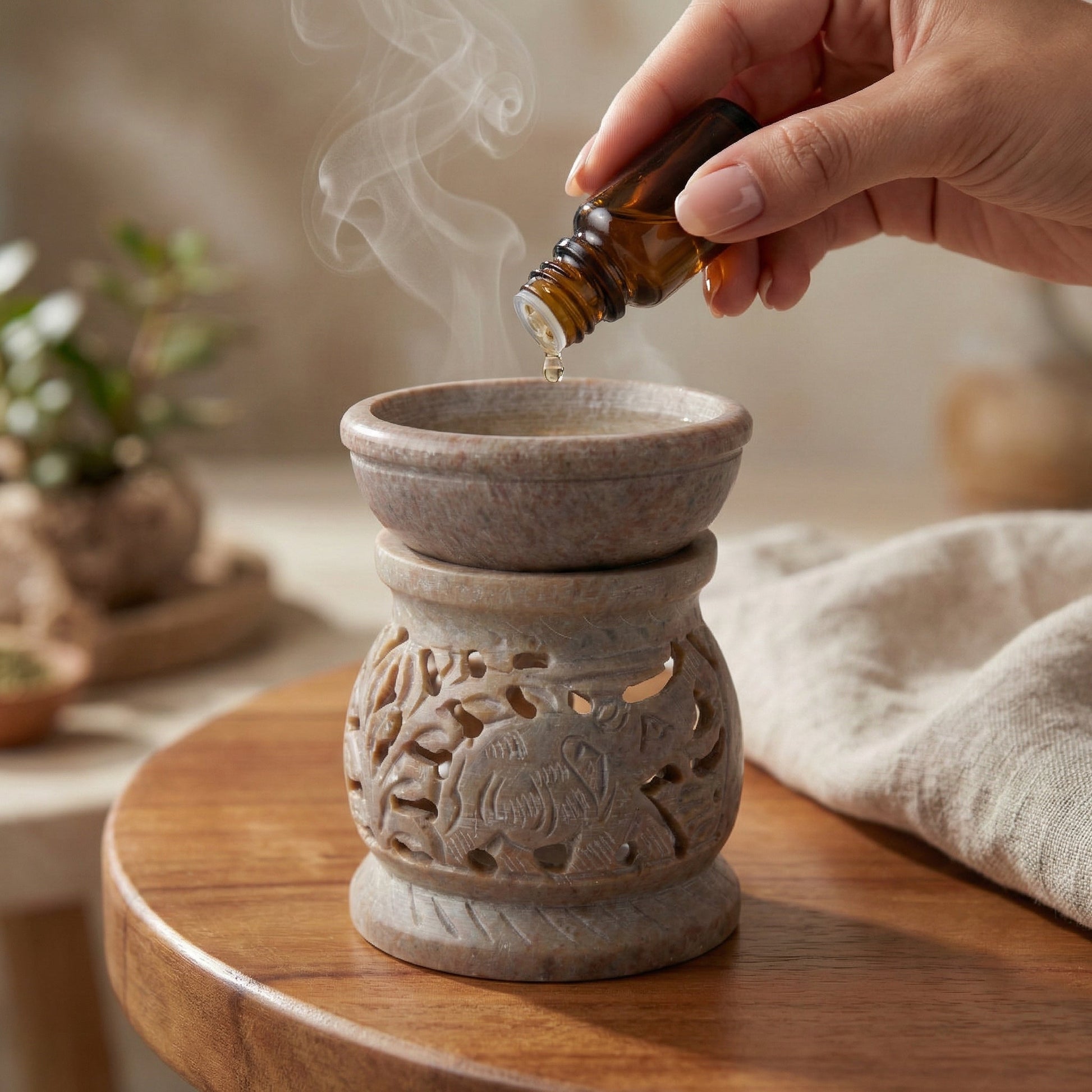 Kleine Duftlampe aus Speckstein "Raja" - Wunderkraft naturals